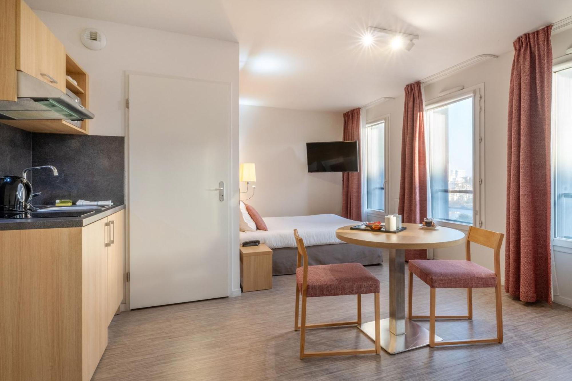 Appart Hotel Odalys City Nantes Cite Des Congres Bagian luar foto